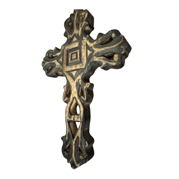 Vintage Hand Carved Wooden Cross - Picture 4 of 9